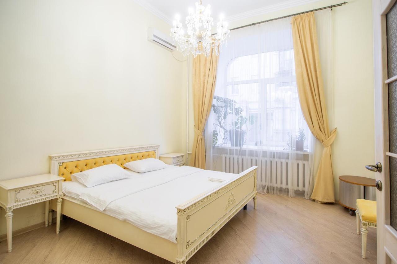 Comfortable Apartment On Mikhaylovskiy Lane Kyiv Exterior foto