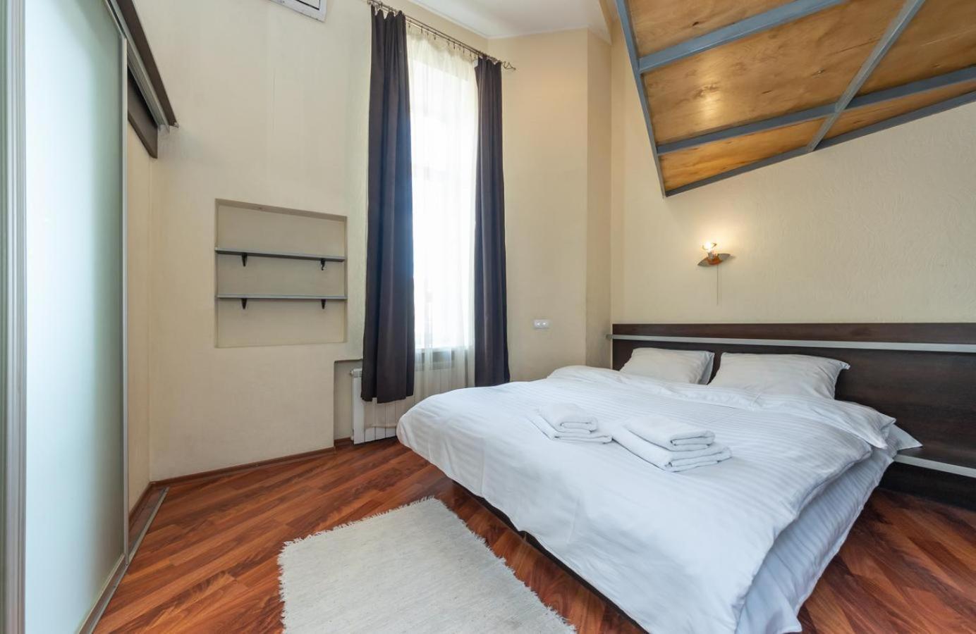 Comfortable Apartment On Mikhaylovskiy Lane Kyiv Exterior foto