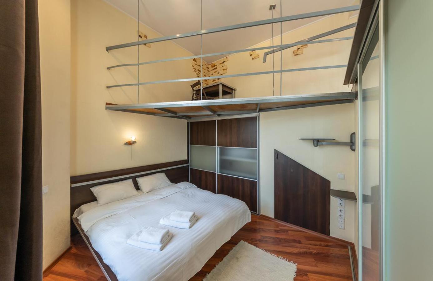 Comfortable Apartment On Mikhaylovskiy Lane Kyiv Exterior foto