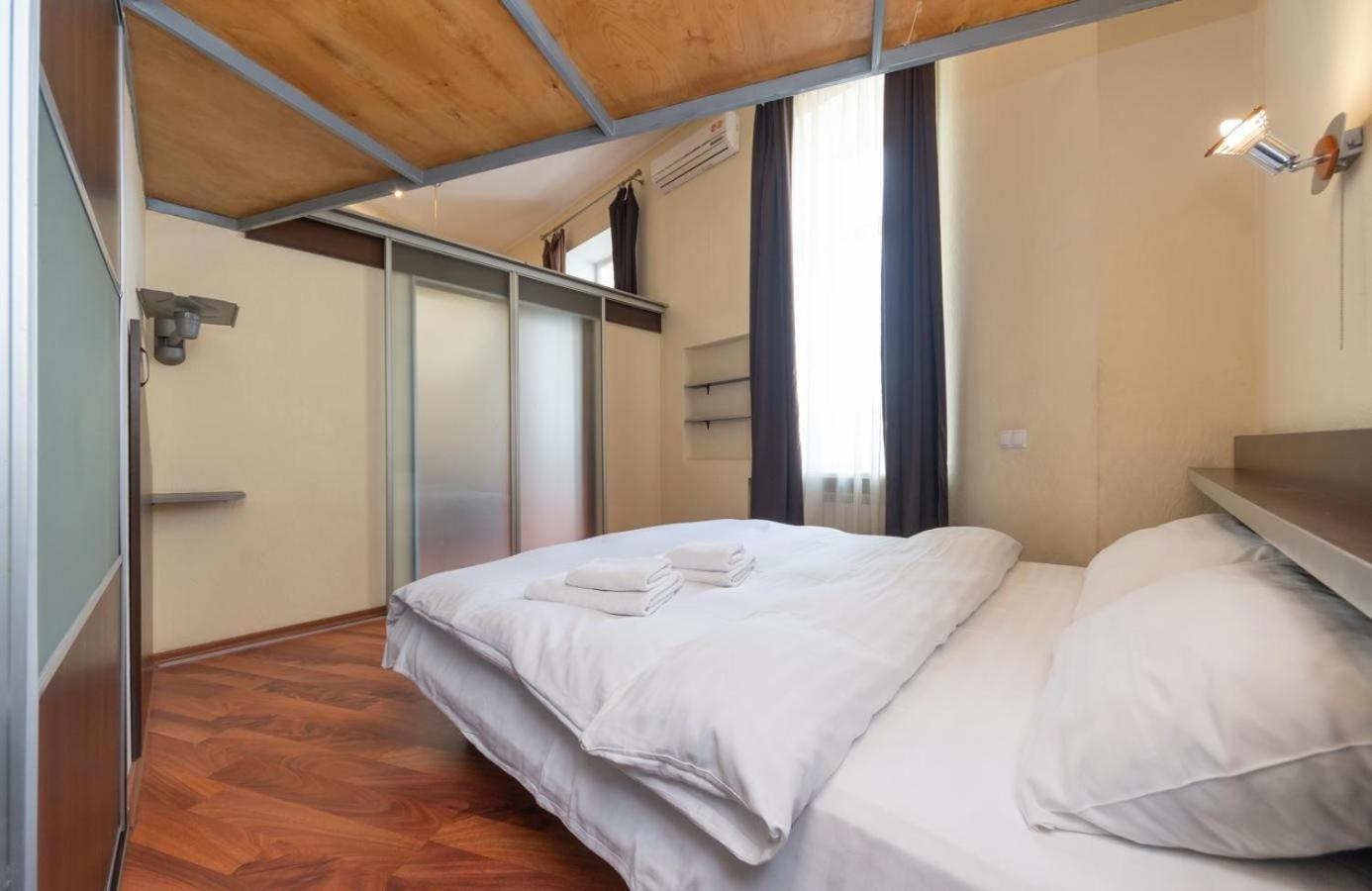 Comfortable Apartment On Mikhaylovskiy Lane Kyiv Exterior foto