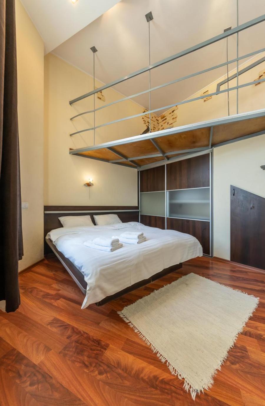 Comfortable Apartment On Mikhaylovskiy Lane Kyiv Exterior foto