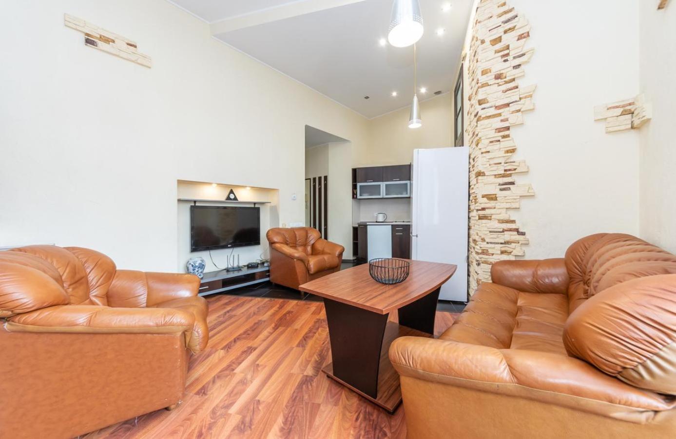 Comfortable Apartment On Mikhaylovskiy Lane Kyiv Exterior foto
